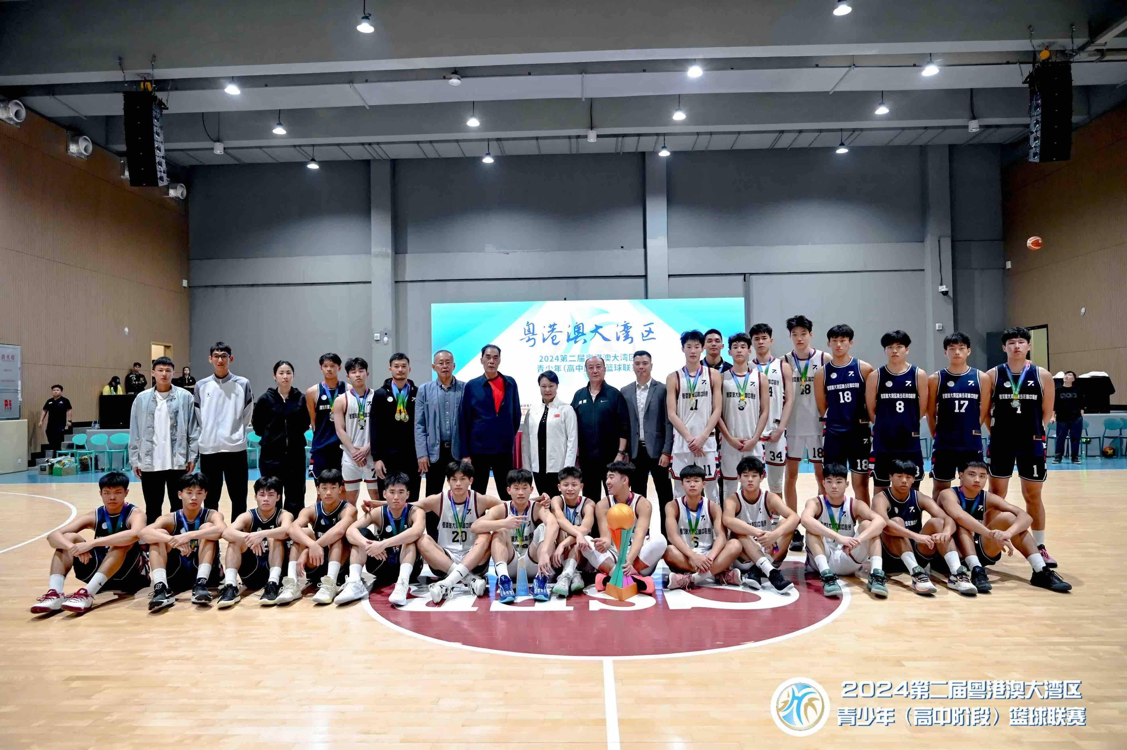 包含守护篮球梦想！青少年篮球联赛如火如荼的词条