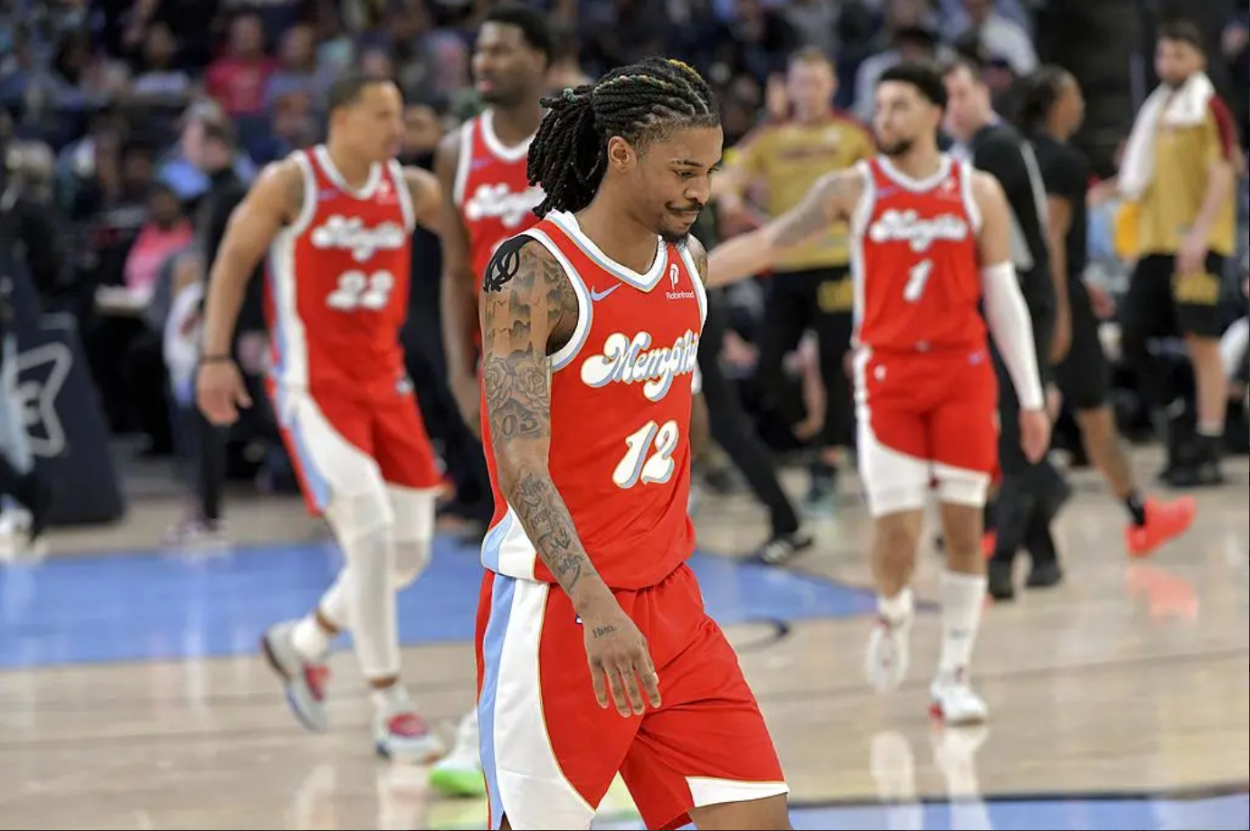 关于灰熊绝杀勇士B队，拉文惊艳世界的信息